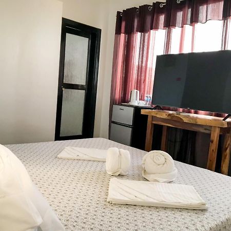 E.I. Suites Siquijor Dış mekan fotoğraf