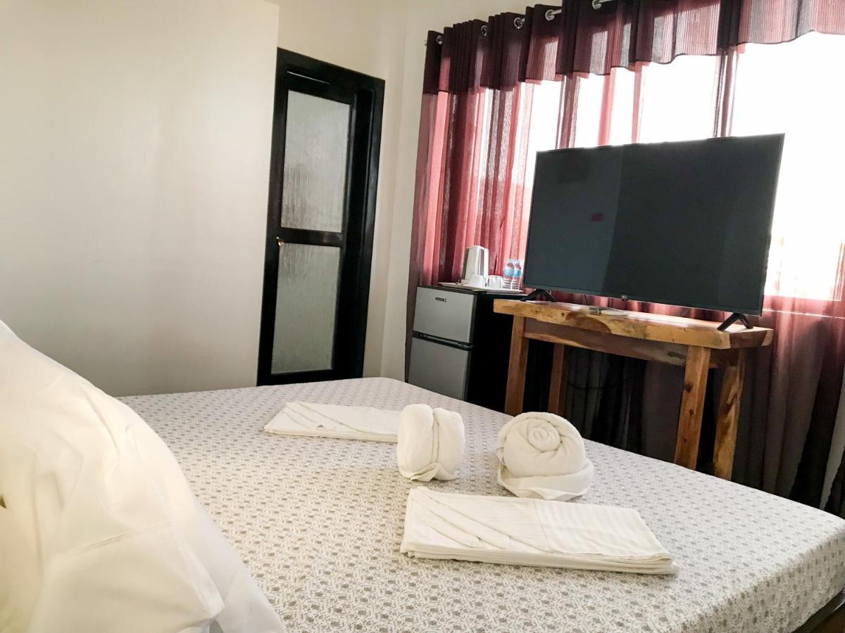 E.I. Suites Siquijor Dış mekan fotoğraf
