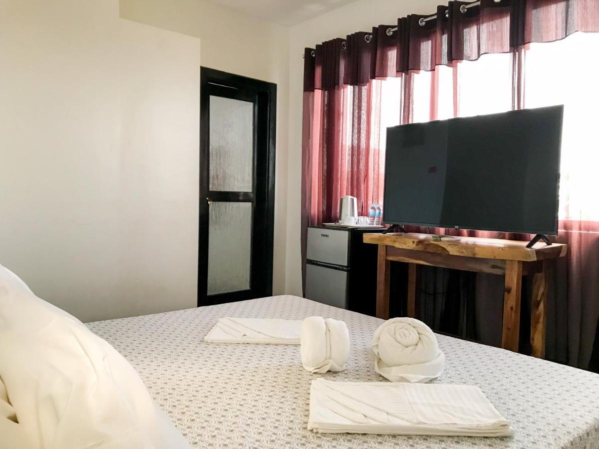 E.I. Suites Siquijor Dış mekan fotoğraf